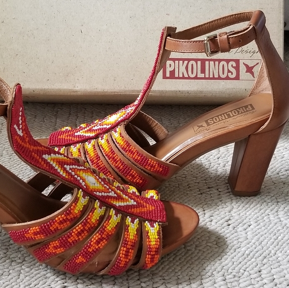 Pikolinos Roses Beaded T-Strap Sandals Maasai - Picture 2 of 8